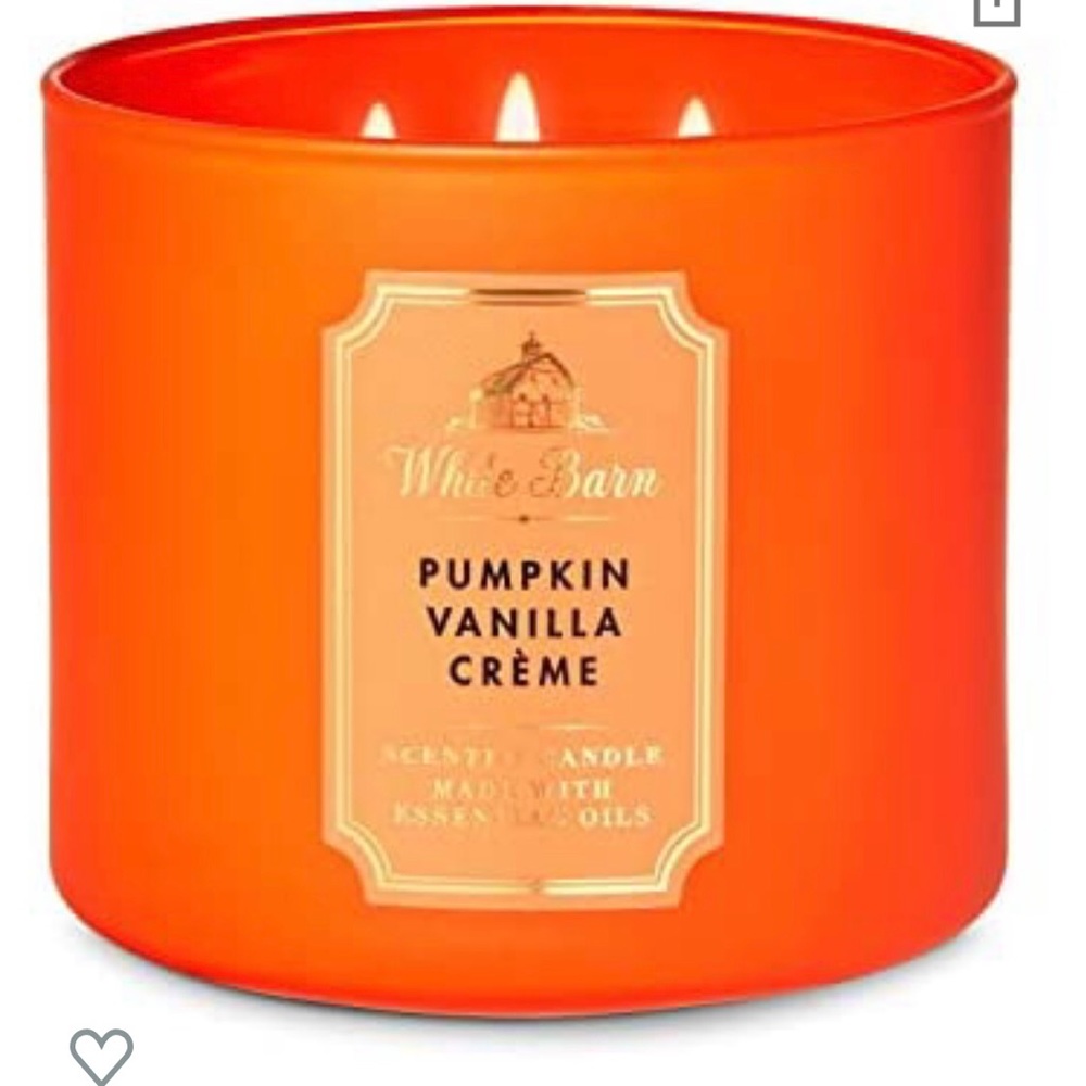 Bath and Body Works Pumpkin Vanilla Crème 3 wick candle.